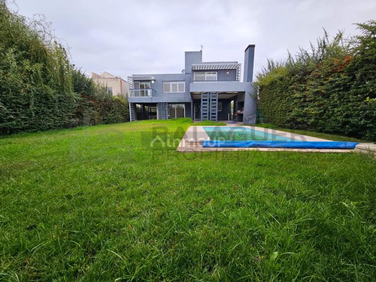 Casa en Venta en Guaymallen, Mendoza