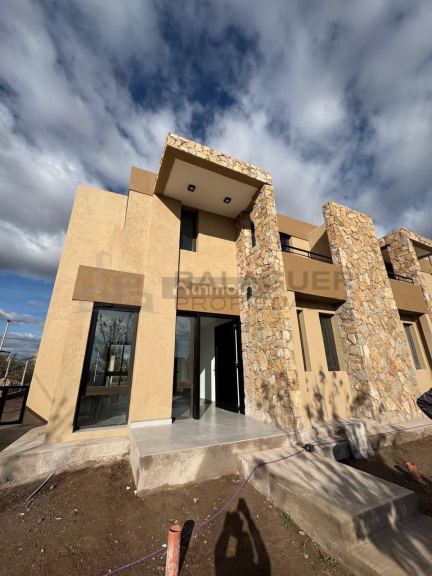 Casa en Alquiler en Lujan de Cuyo, Mendoza