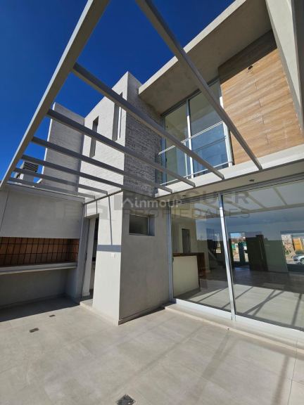Casa en Alquiler en Lujan de Cuyo, Mendoza