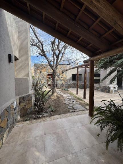 Casa en Alquiler en Lujan de Cuyo, Mendoza