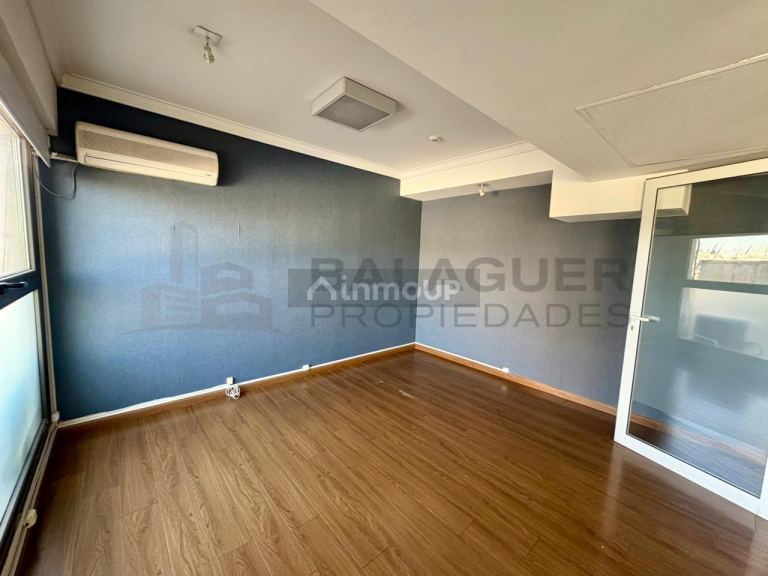 Oficina en Venta en Capital, Mendoza