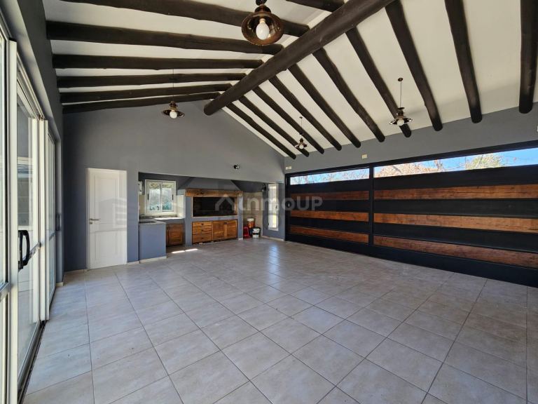 Casa en Alquiler en Lujan de Cuyo, Mendoza - USD 2.000 | Inmoup - 10