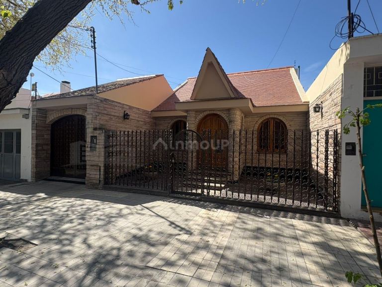 Casa en Alquiler en Capital, Mendoza