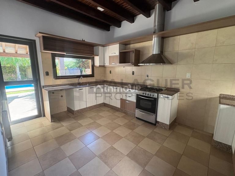 Casa en Alquiler en Lujan de Cuyo, Mendoza