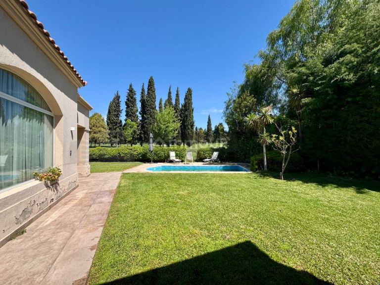 Casa en Venta en Guaymallen, Mendoza