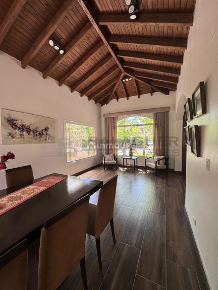 Casa en Venta en Guaymallen, Mendoza