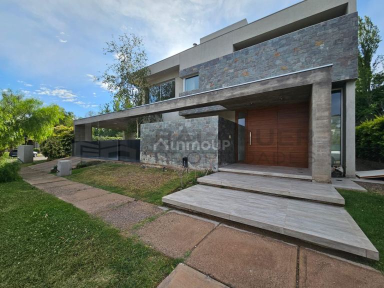 Casa en Alquiler en Lujan de Cuyo, Mendoza
