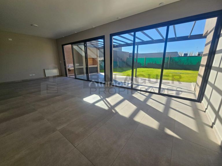 Casa en Alquiler en Lujan de Cuyo, Mendoza