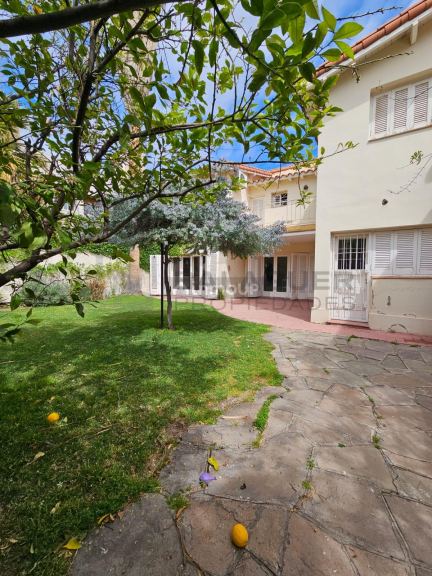 Casa en Alquiler en Capital, Mendoza