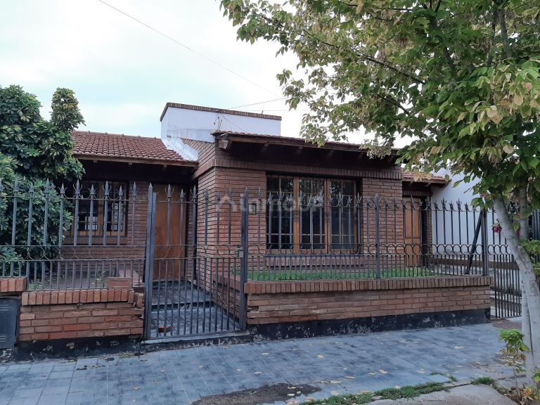Casa en Venta en Guaymallen, Mendoza