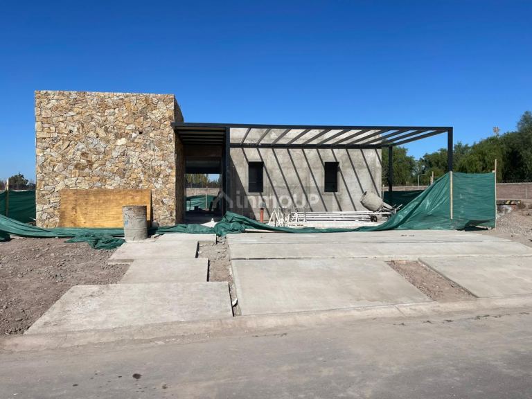 Casa en Venta en Guaymallen, Mendoza