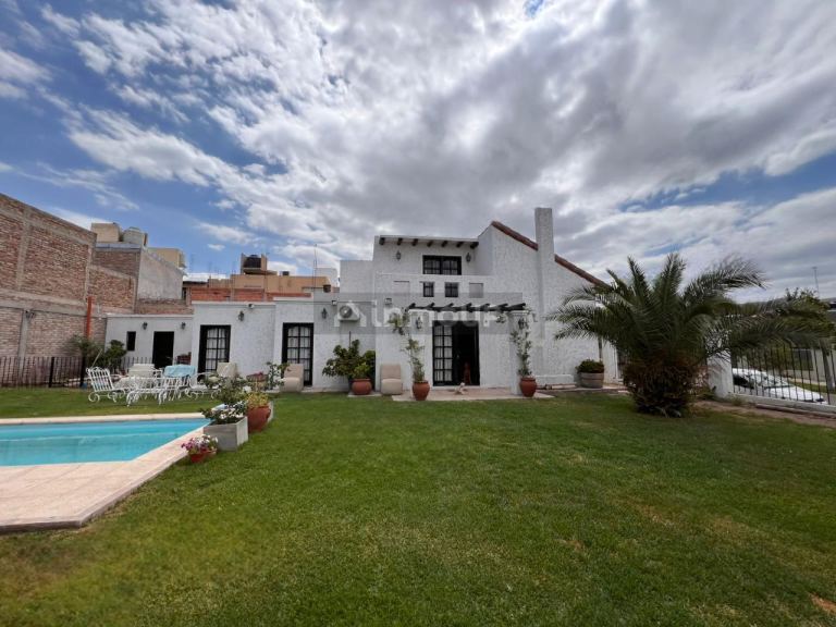 Casa en Venta en Las Heras, Mendoza