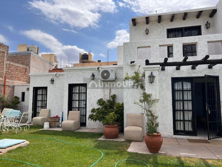 Casa en Venta en Las Heras, Mendoza