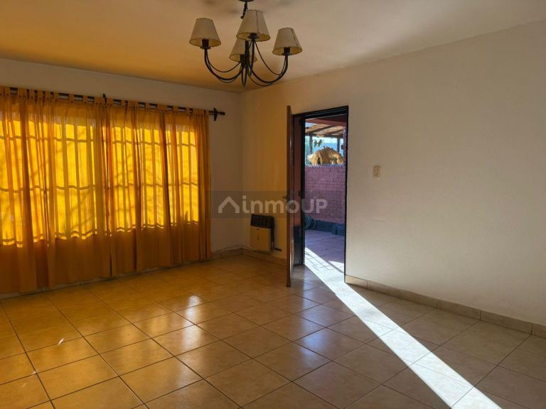 Casa en Alquiler en Maipu, Mendoza