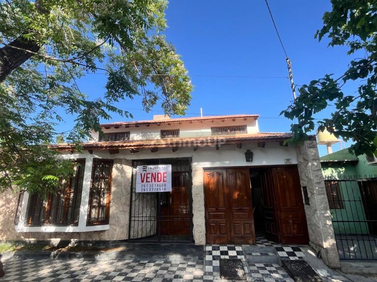 Casa en Venta en Guaymallen, Mendoza