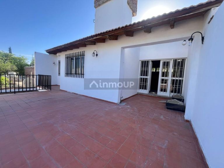 Casa en Venta en Guaymallen, Mendoza