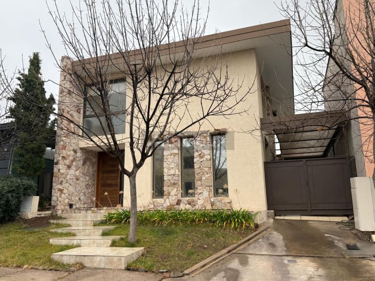 Casa en Venta en Godoy Cruz, Mendoza