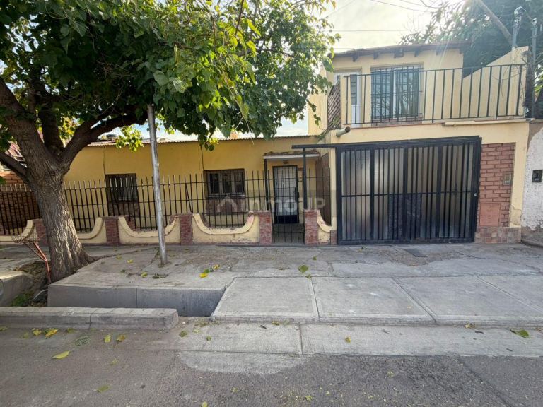 Casa en Venta en Guaymallen, Mendoza