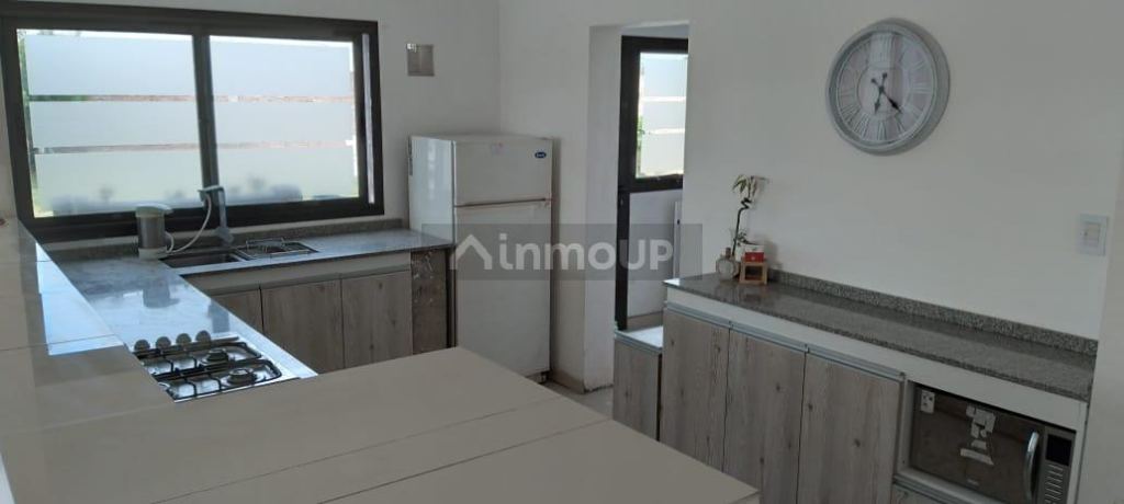 Casa en Alquiler en Maipu, Mendoza