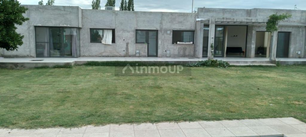 Casa en Alquiler en Maipu, Mendoza