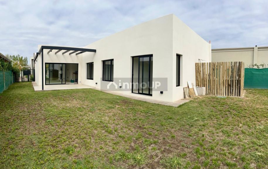 Casa en Alquiler en Maipu, Mendoza
