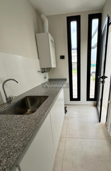 Casa en Alquiler en Maipu, Mendoza