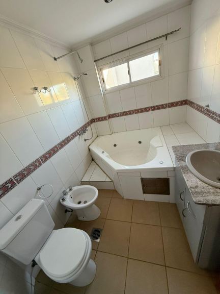 Casa en Alquiler en Godoy Cruz, Mendoza