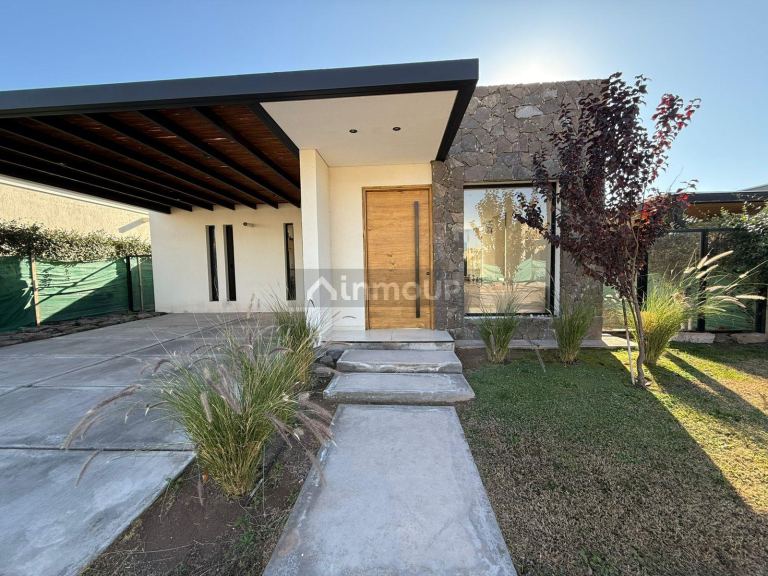 Casa en Venta en Maipu, Mendoza