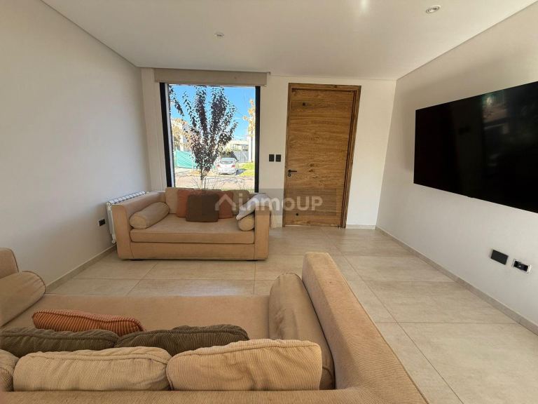 Casa en Venta en Maipu, Mendoza