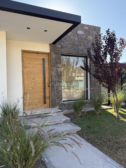Casa en Venta en Maipu, Mendoza