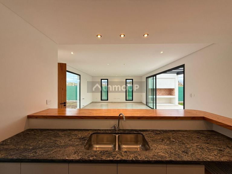 Casa en Alquiler en Lujan de Cuyo, Mendoza