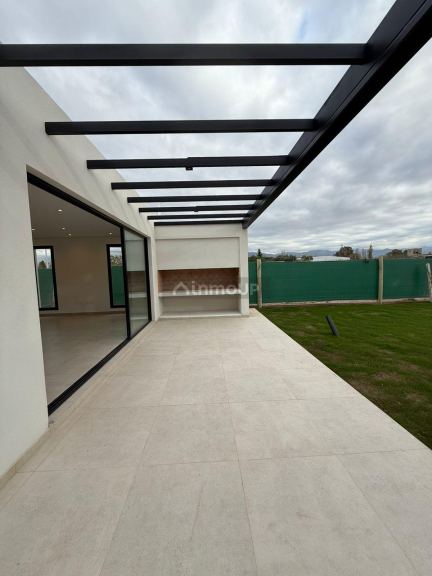 Casa en Alquiler en Lujan de Cuyo, Mendoza