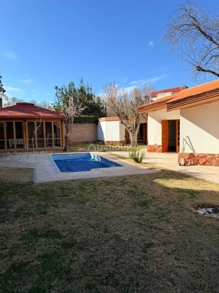 Casa en Venta en Godoy Cruz, Mendoza