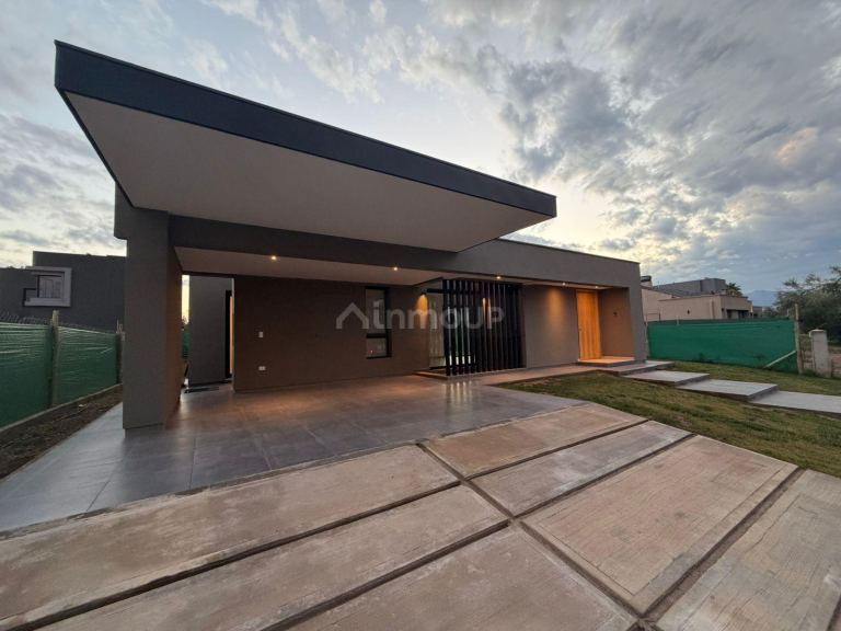Casa en Venta en Maipu, Mendoza