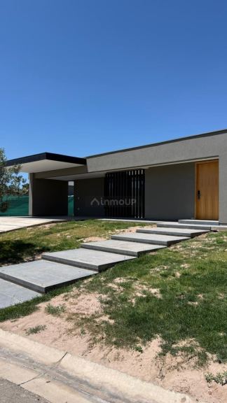 Casa en Venta en Maipu, Mendoza