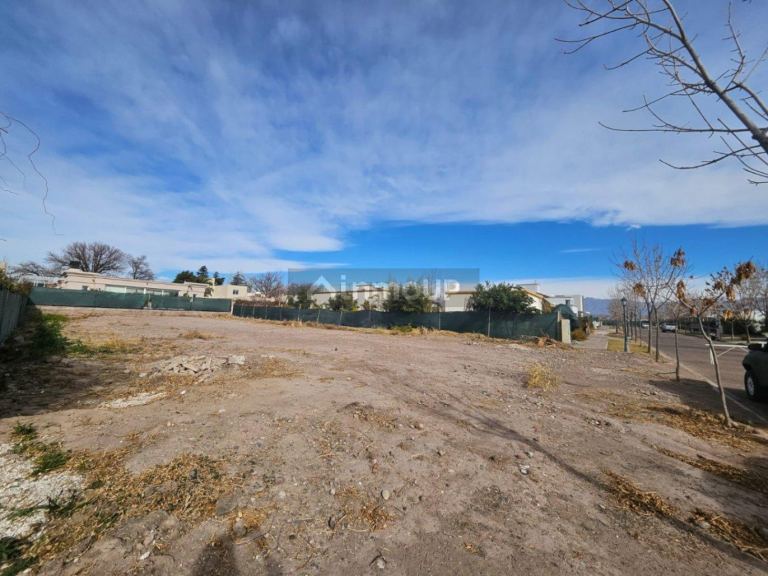 Terreno en Venta en Maipu, Mendoza