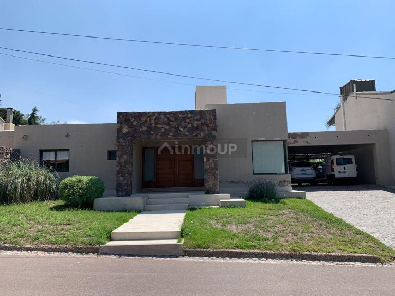 Casa en Venta en Las Heras, Mendoza