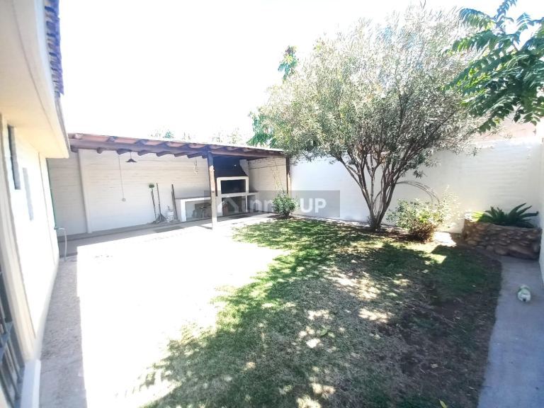 Casa en Alquiler en Godoy Cruz, Mendoza