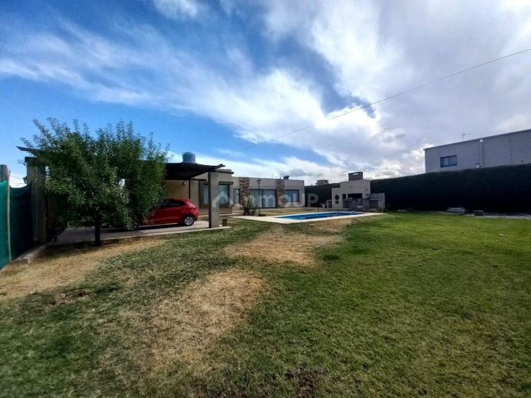 Casa en Alquiler en Lujan de Cuyo, Mendoza