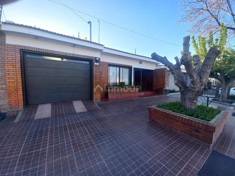 Casa en Venta en Guaymallen, Mendoza