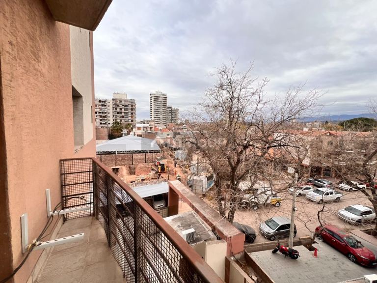 Departamento en Alquiler en Capital, Mendoza