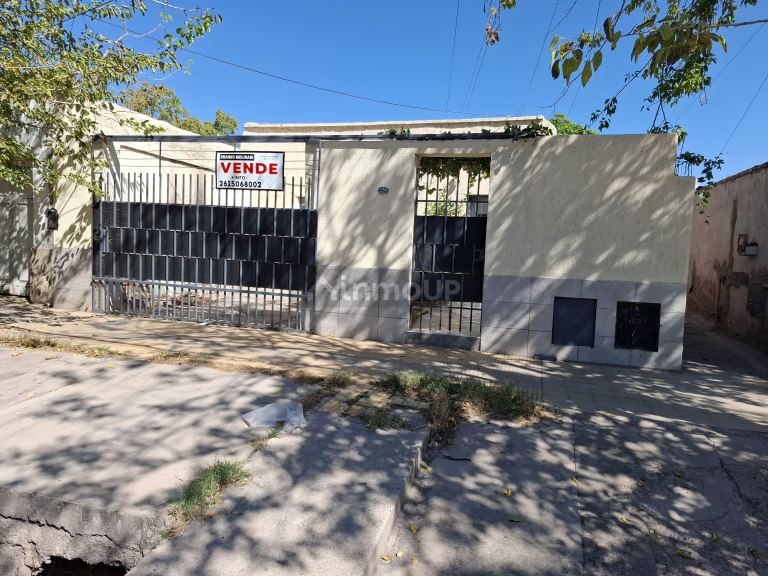 Casa en Venta en Guaymallen, Mendoza