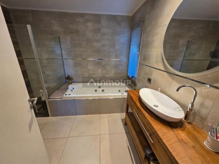 Casa en Venta en Las Heras, Mendoza - USD 140.000 | Inmoup - 14