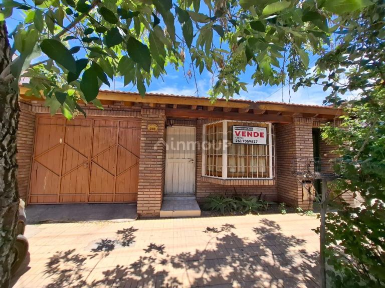Casa en Venta en Guaymallen, Mendoza
