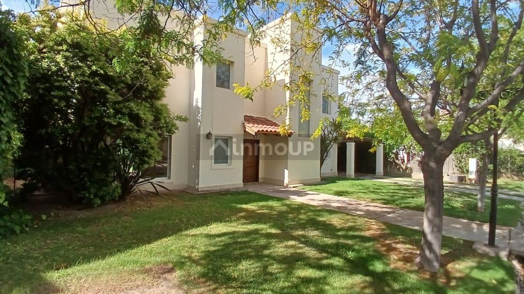 Casa en Alquiler en Lujan de Cuyo, Mendoza
