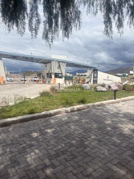 Las Heras Av. Champagnat
