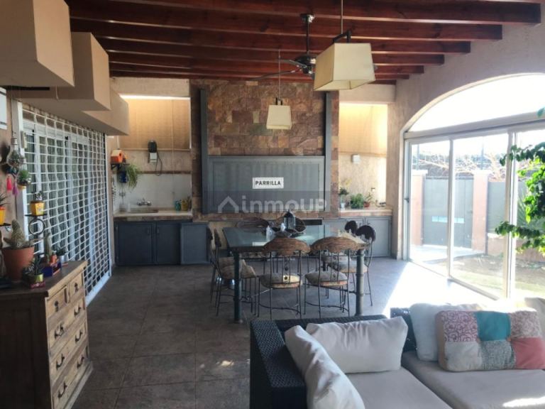 Casa en Alquiler en Capital, San Juan
