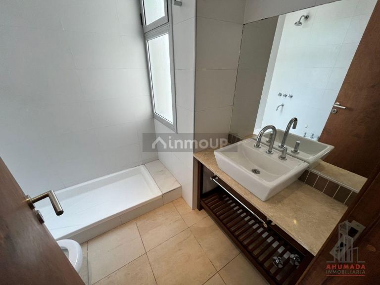 Departamento en Alquiler en Capital, Mendoza