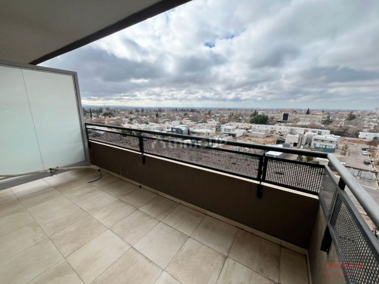 Departamento en Alquiler en Capital, Mendoza