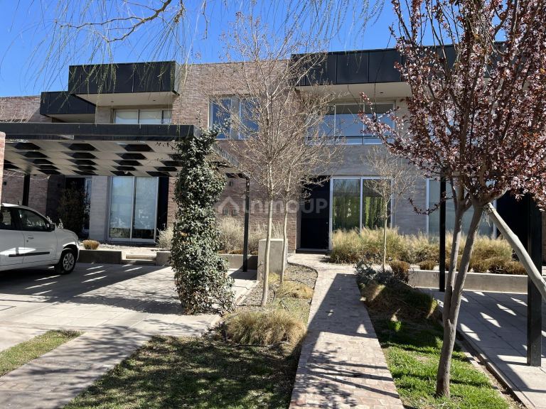 Duplex en Venta en Guaymallen, Mendoza